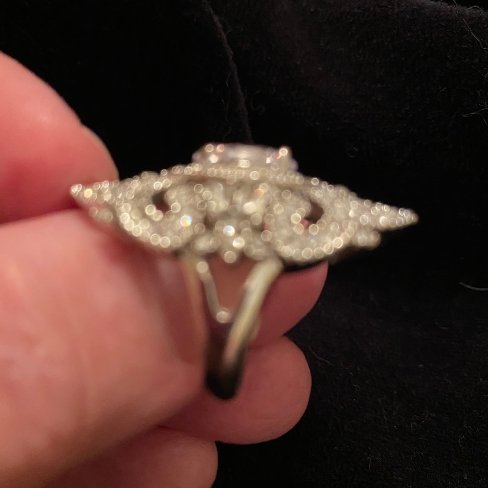 Ring - Picture 2 of 2